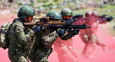 Turquía fortalecerá al ejército sirio con entrenamiento de comandos