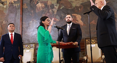 Delcy Rodríguez asume la Presidencia Encargada de Venezuela
