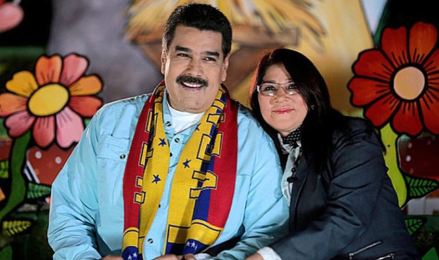 El presidente de Venezuela, Nicolás Maduro, y su esposa fueron capturados y trasladados fuera del país