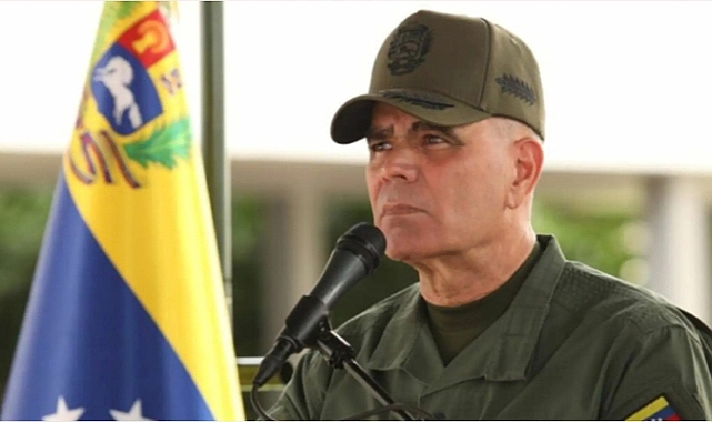 Padrino López reaccionó a los ataques de EE. UU. “Nos han atacado, pero no nos rendiremos”