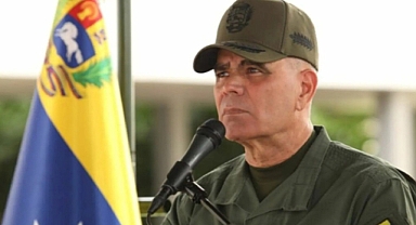 Padrino López reaccionó a los ataques de EE. UU. “Nos han atacado, pero no nos rendiremos”